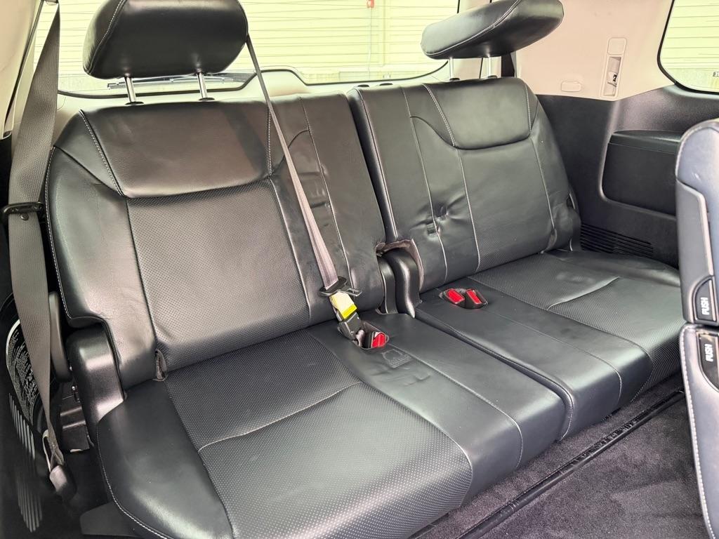 Lexus LX 570 Sport Utility 2013