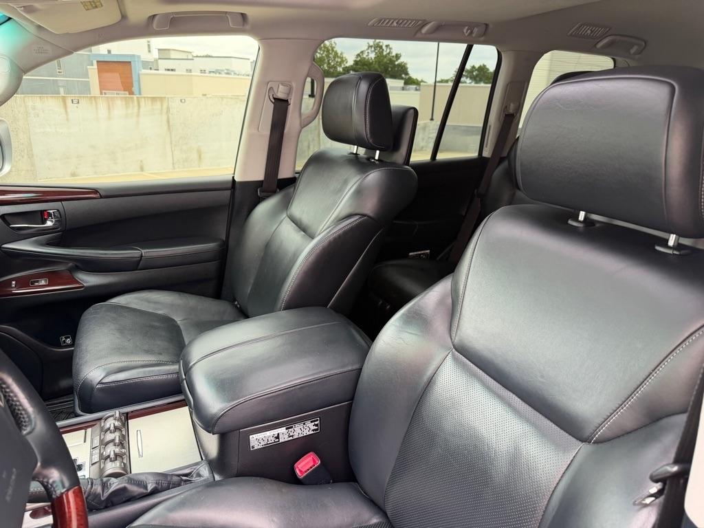Lexus LX 570 Sport Utility 2013