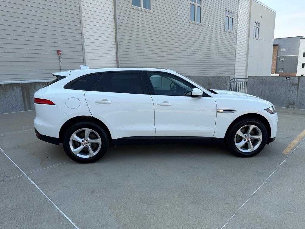 Jaguar F-Pace 25t Premium 2018