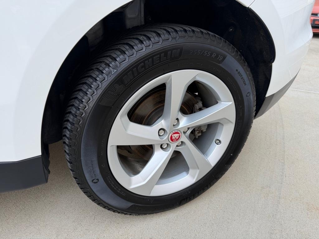 Jaguar F-Pace 25t Premium 2018
