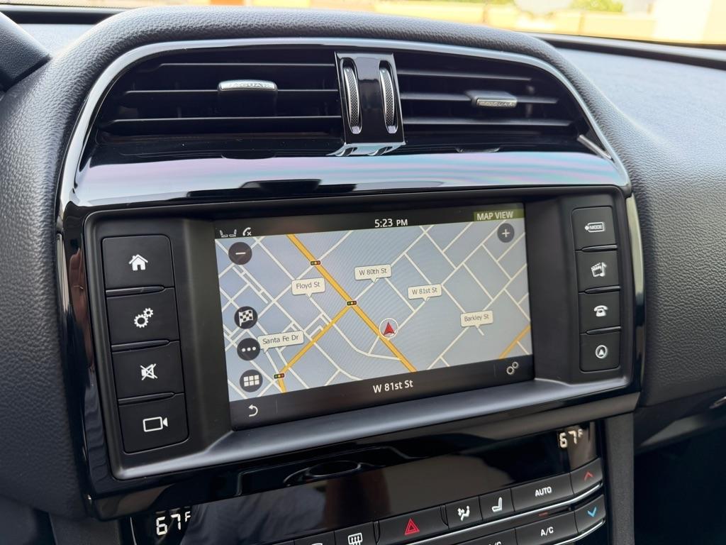 Jaguar F-Pace 25t Premium 2018