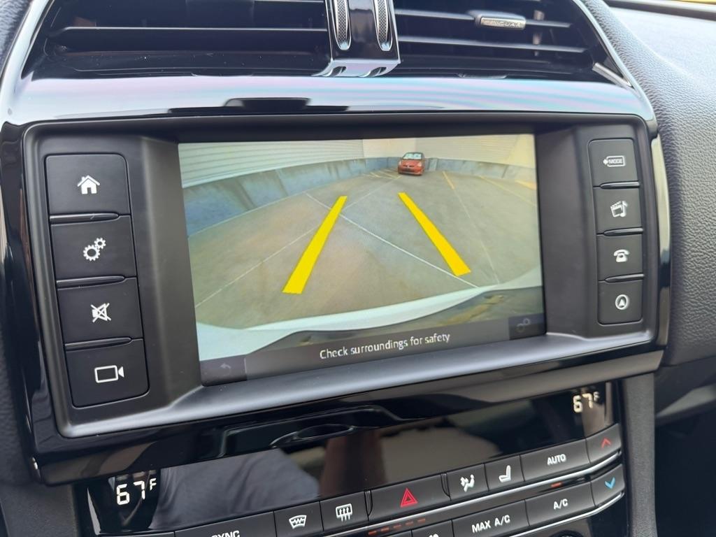 Jaguar F-Pace 25t Premium 2018