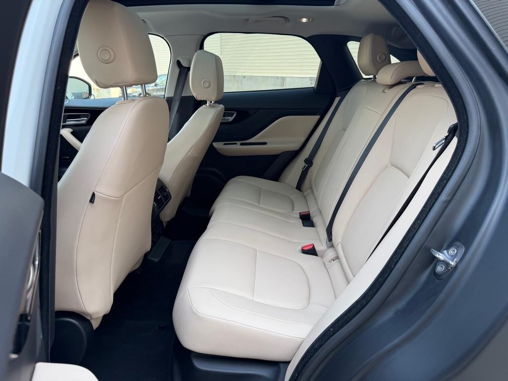 Jaguar F-Pace 25t Premium 2018
