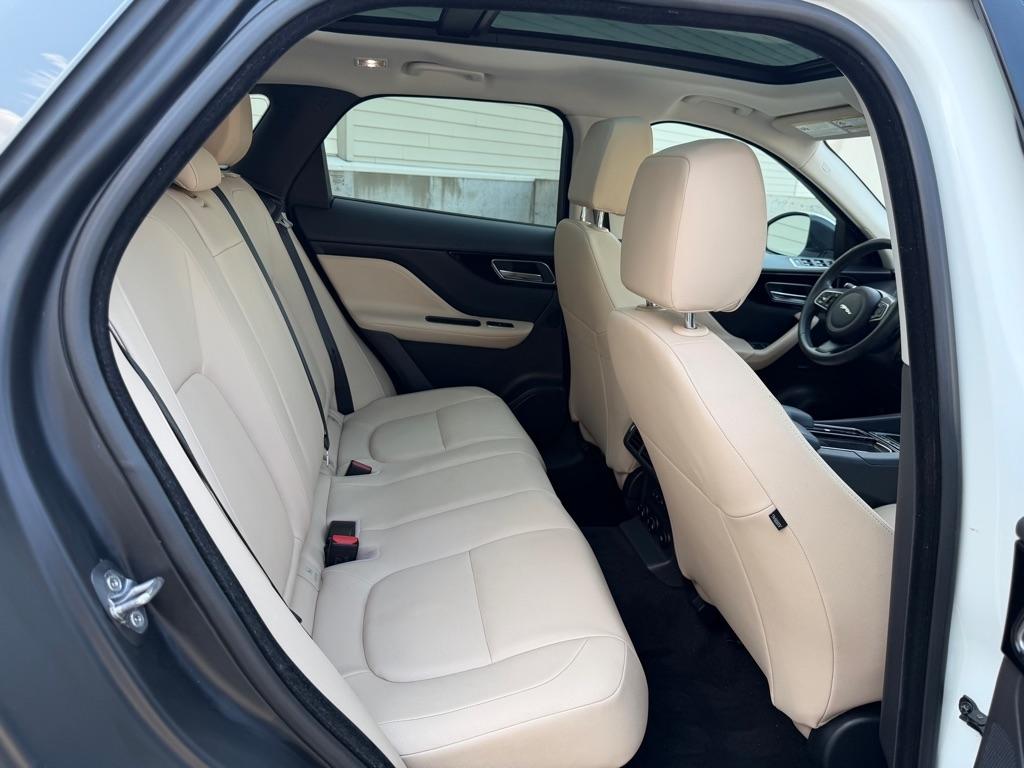 Jaguar F-Pace 25t Premium 2018
