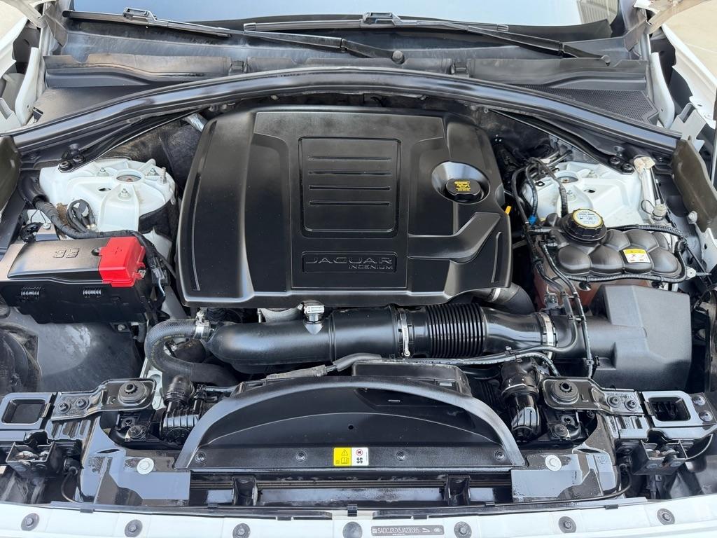 Jaguar F-Pace 25t Premium 2018