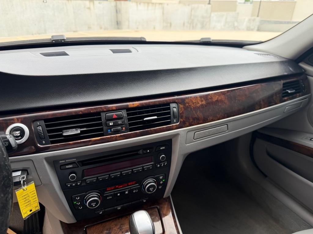 BMW 3-Series 328i 2008