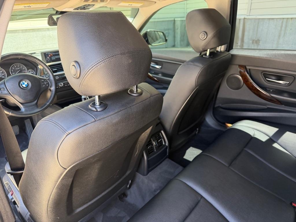 BMW 3-Series 320i xDrive 2015