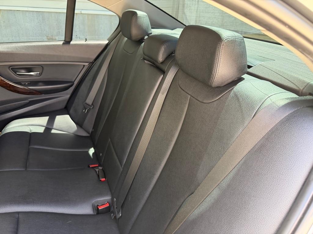 BMW 3-Series 320i xDrive 2015
