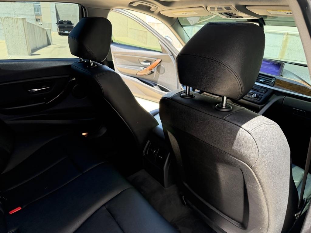 BMW 3-Series 320i xDrive 2015