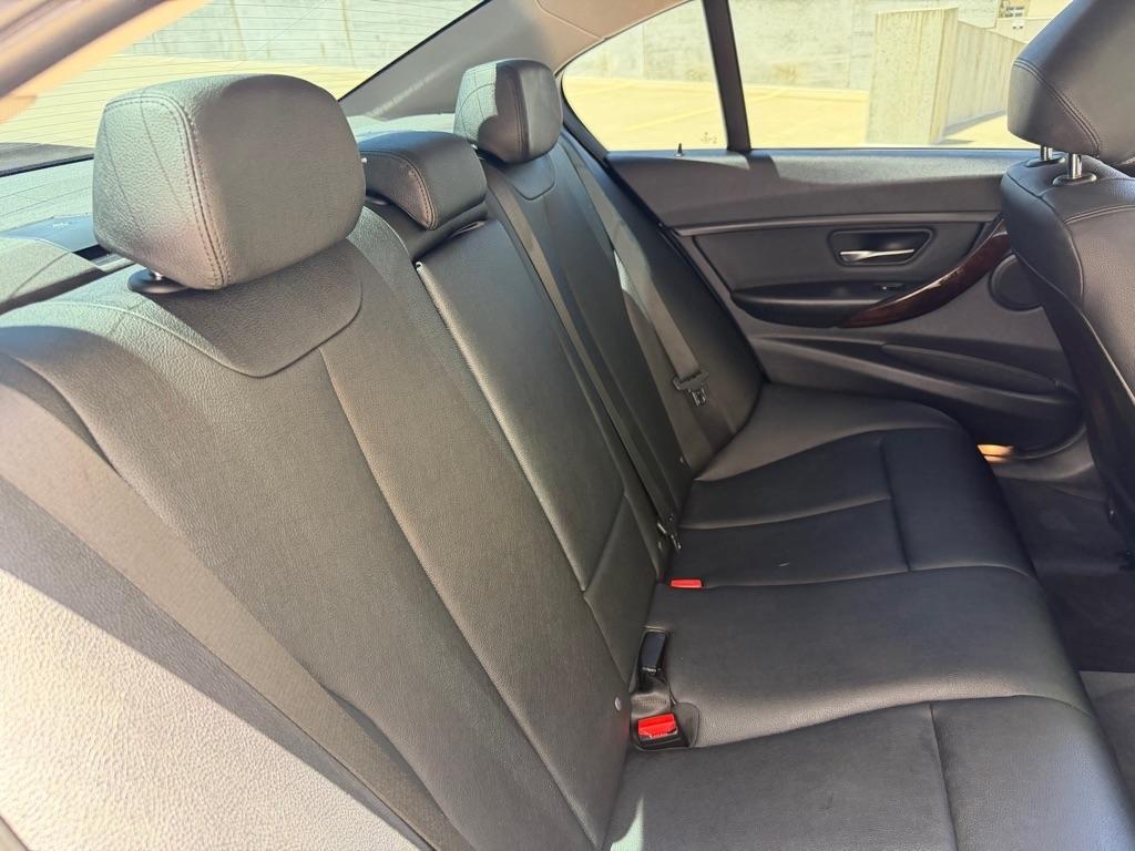 BMW 3-Series 320i xDrive 2015
