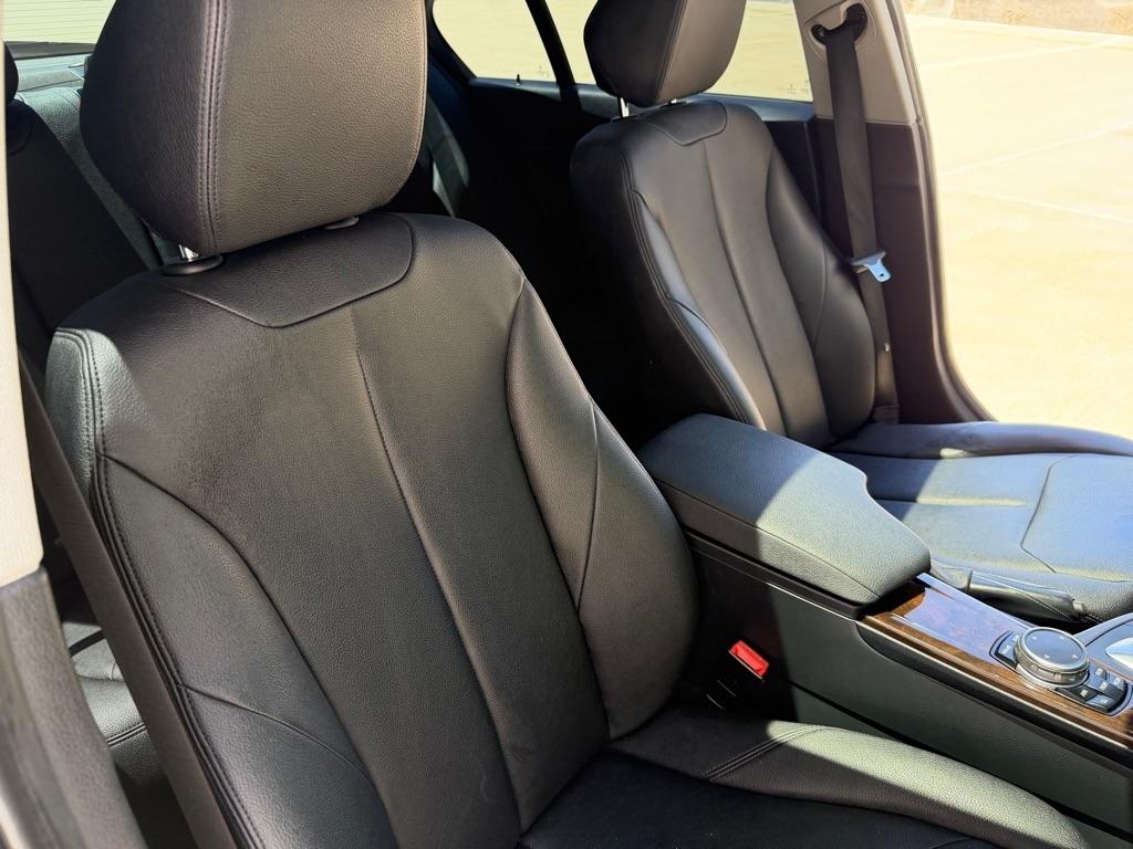 BMW 3-Series 320i xDrive 2015