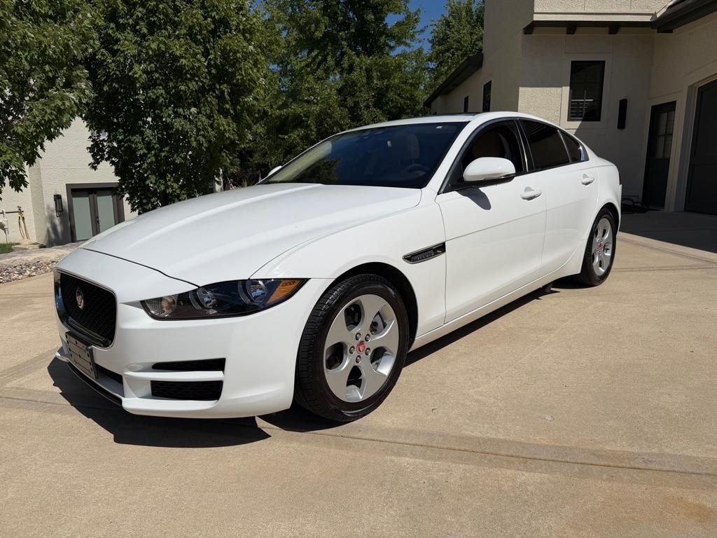 Jaguar XE 25t 2017
