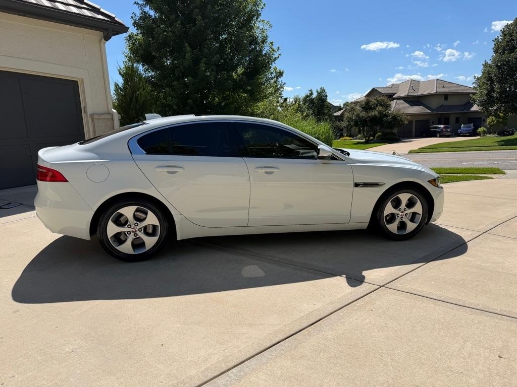 Jaguar XE 25t 2017