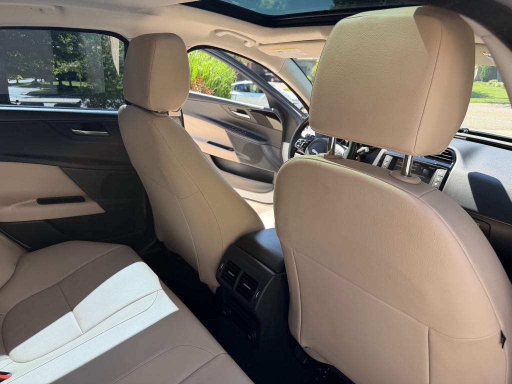 Jaguar XE 25t 2017