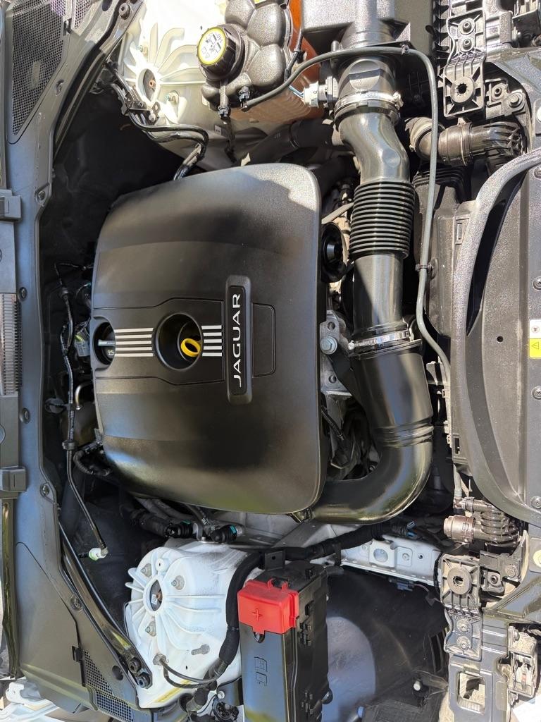Jaguar XE 25t 2017