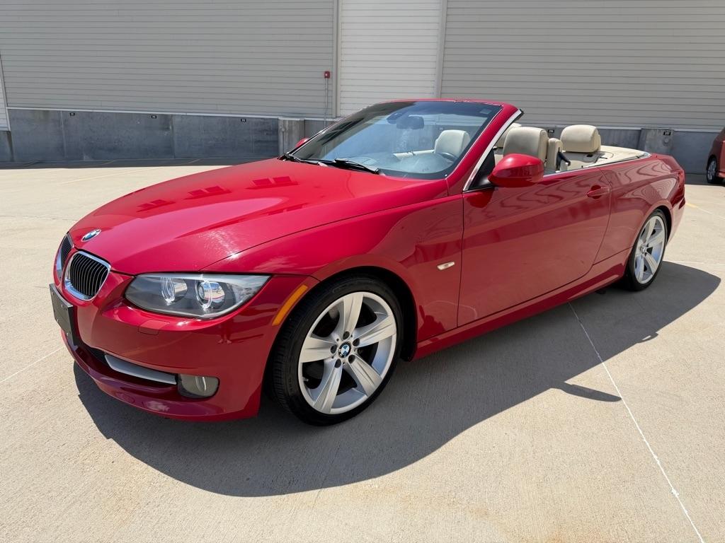 BMW 3-Series 328i Convertible 2011
