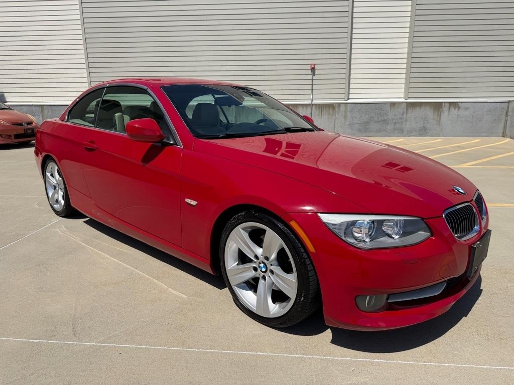 BMW 3-Series 328i Convertible 2011