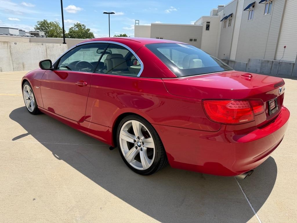 BMW 3-Series 328i Convertible 2011