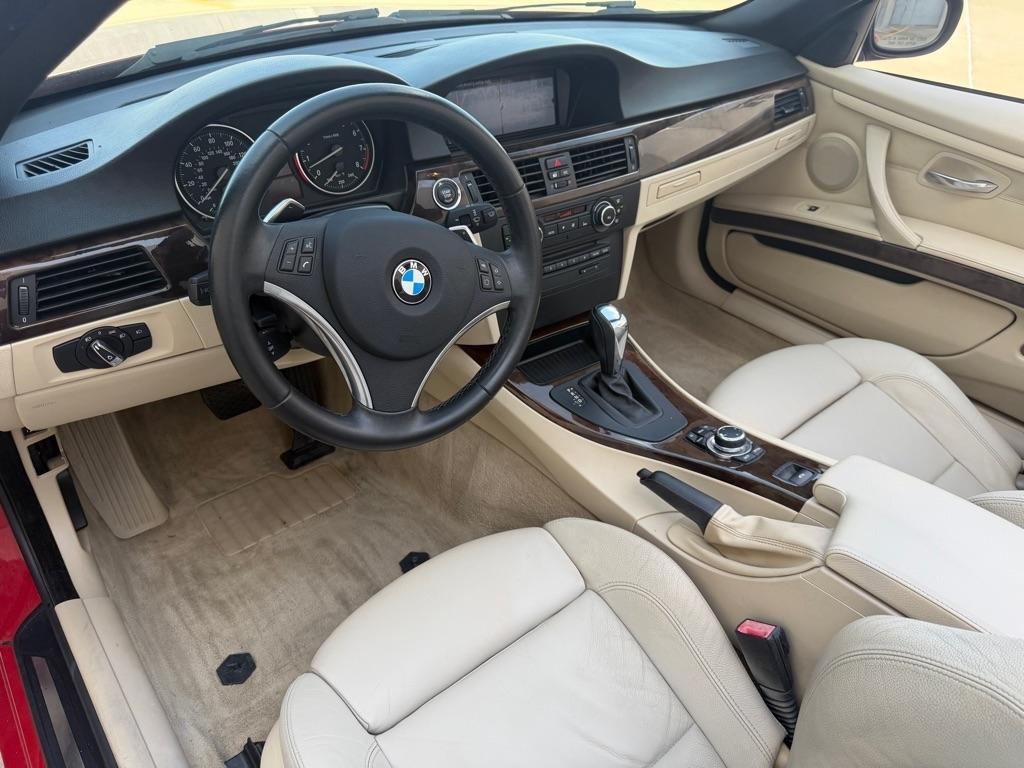 BMW 3-Series 328i Convertible 2011