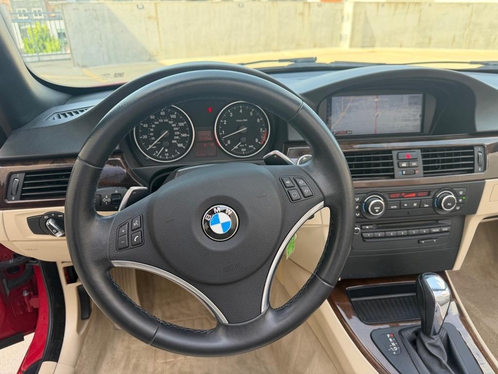 BMW 3-Series 328i Convertible 2011