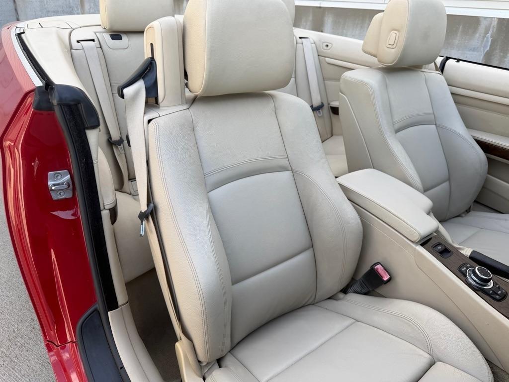 BMW 3-Series 328i Convertible 2011