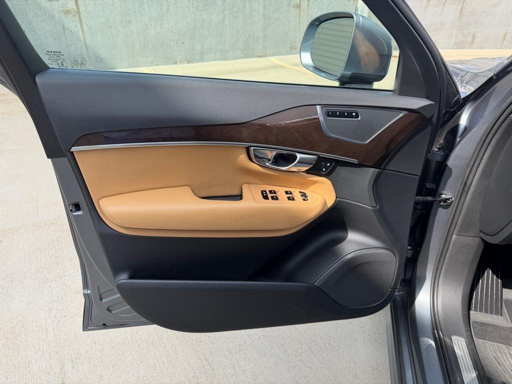 Volvo XC90 T6 Momentum AWD 2017
