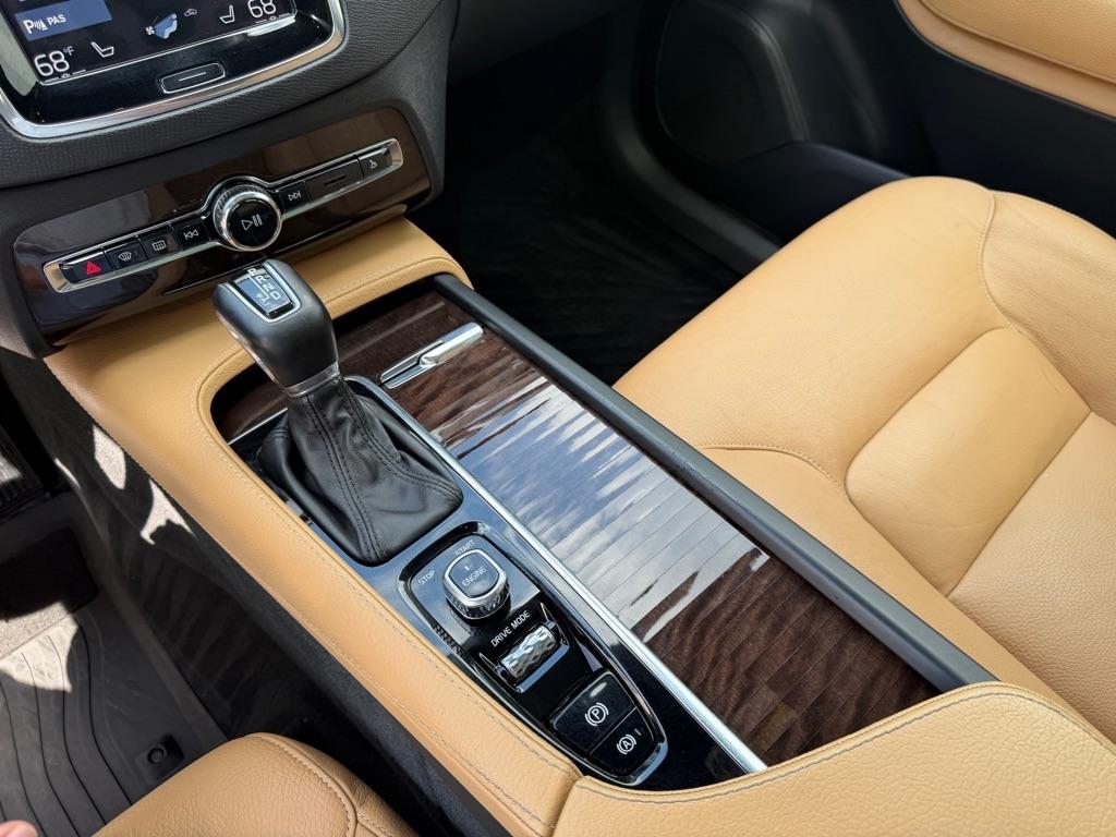 Volvo XC90 T6 Momentum AWD 2017