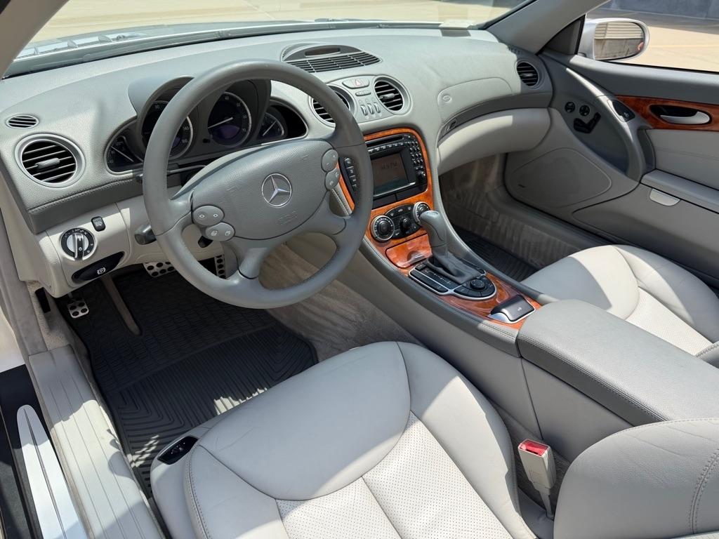 Mercedes-Benz SL  2004
