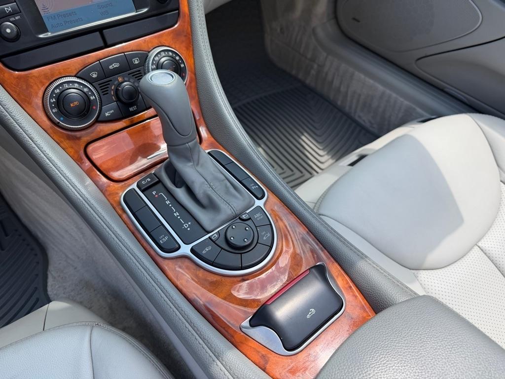 Mercedes-Benz SL  2004