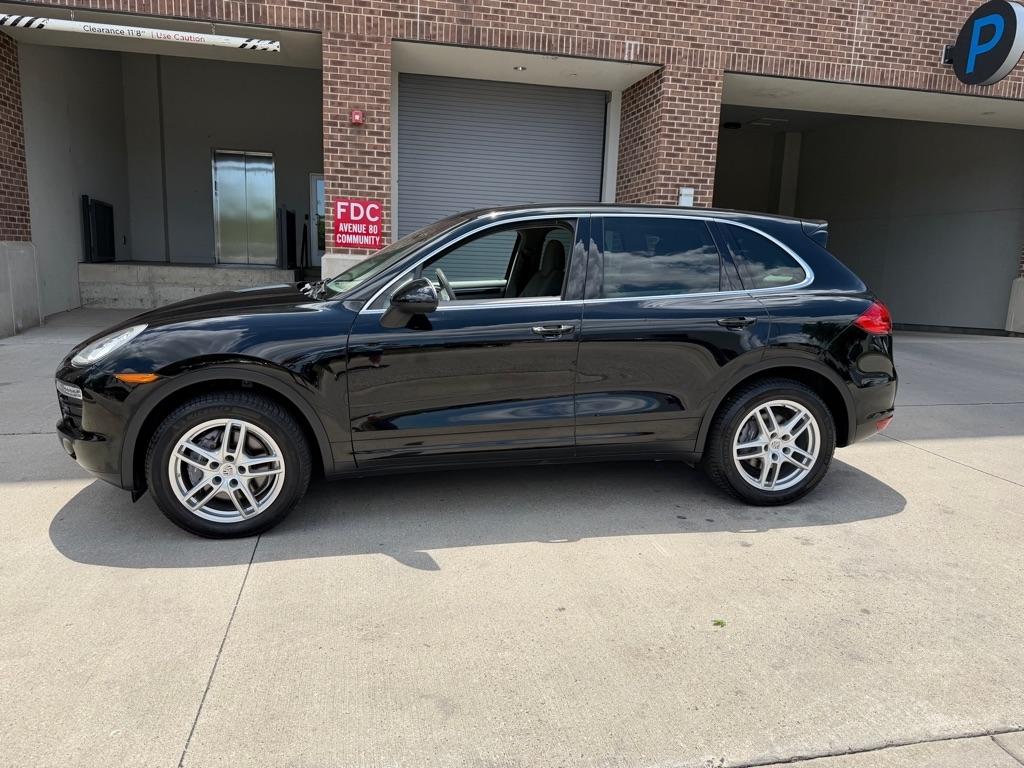 Porsche Cayenne Base 2014
