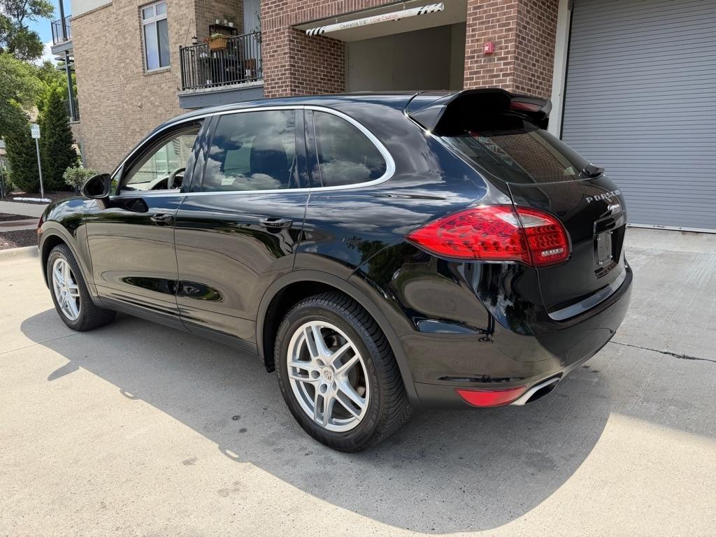 Porsche Cayenne Base 2014
