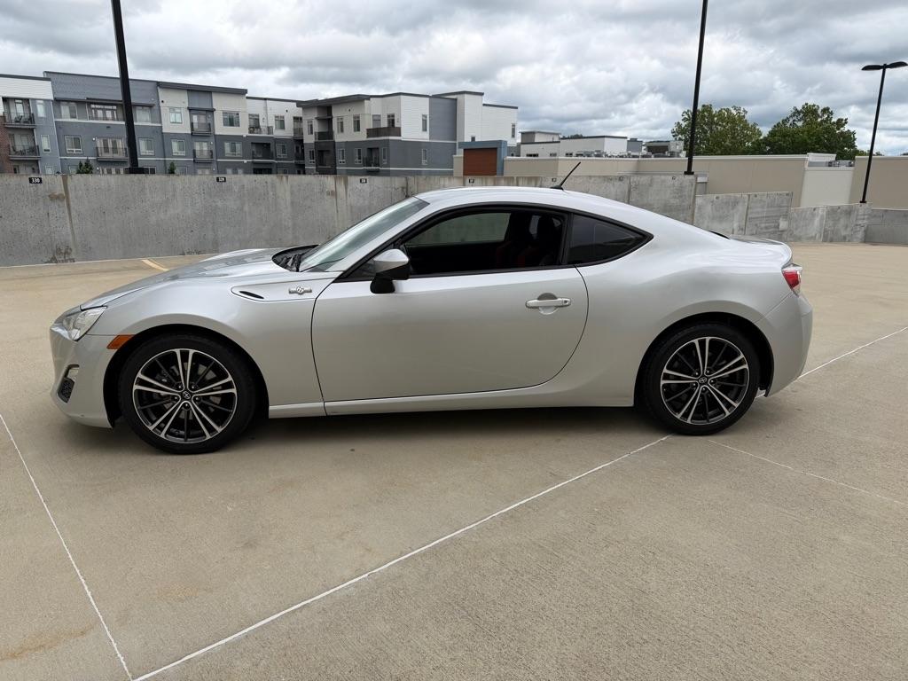 Scion FR-S 6MT 2013