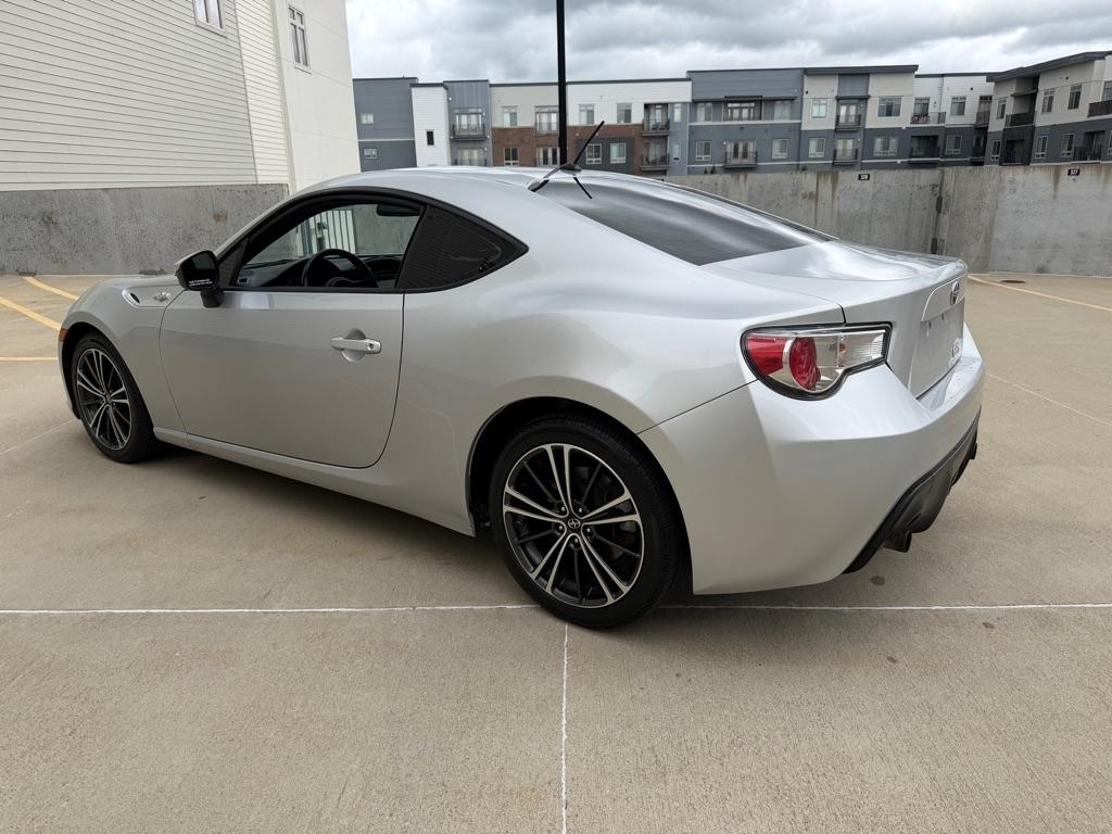 Scion FR-S 6MT 2013