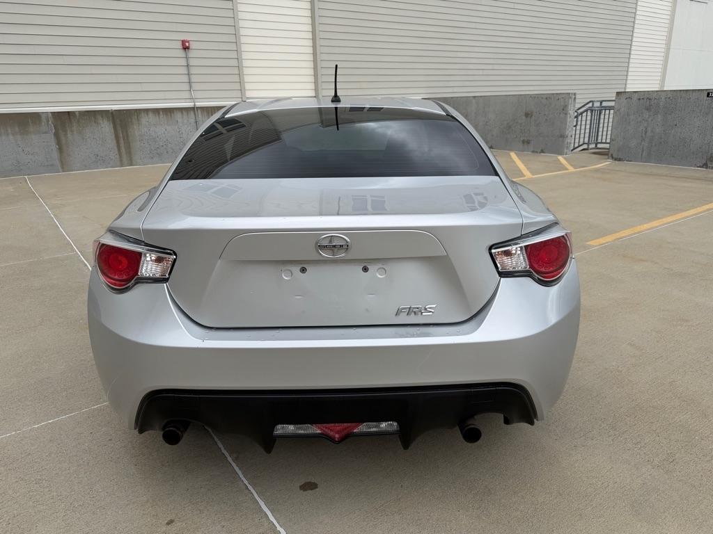 Scion FR-S 6MT 2013