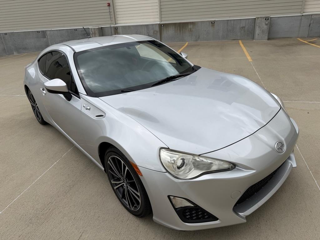 Scion FR-S 6MT 2013