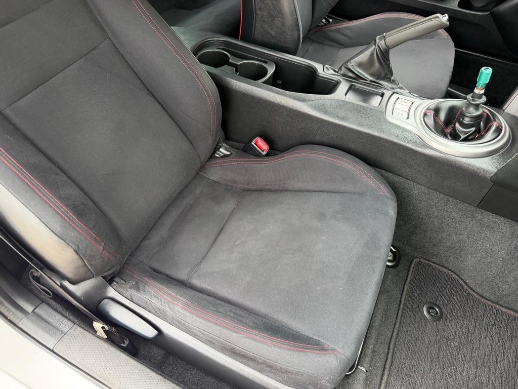 Scion FR-S 6MT 2013