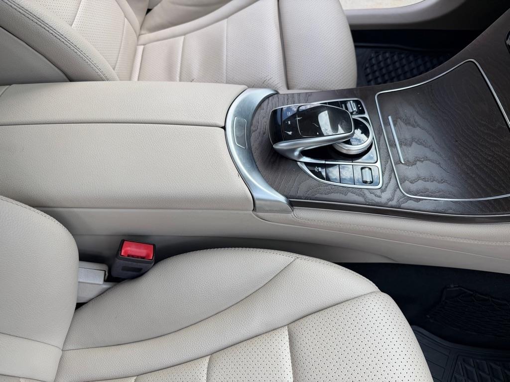 Mercedes-Benz GLC-Class GLC300 4MATIC 2019