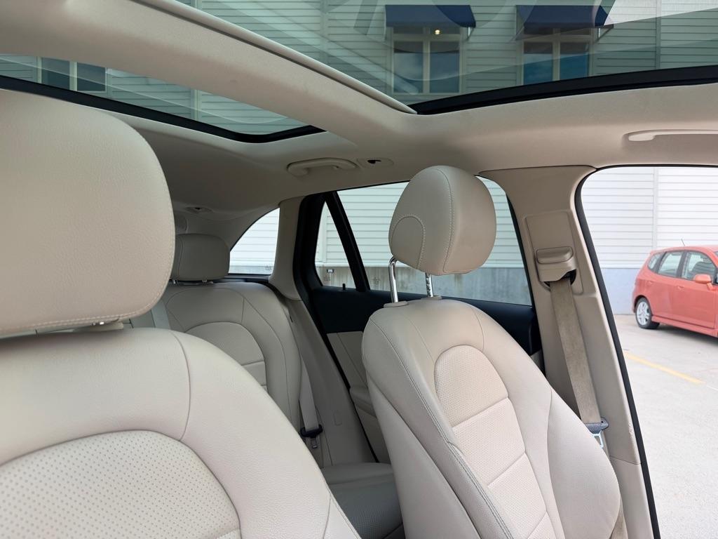 Mercedes-Benz GLC-Class GLC300 4MATIC 2019