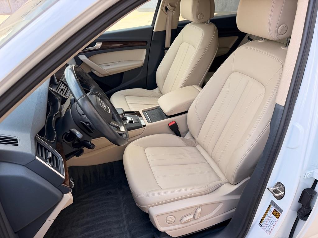 Audi Q5 2.0T Premium Plus quattro 2020