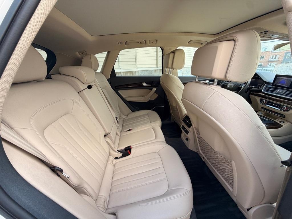 Audi Q5 2.0T Premium Plus quattro 2020