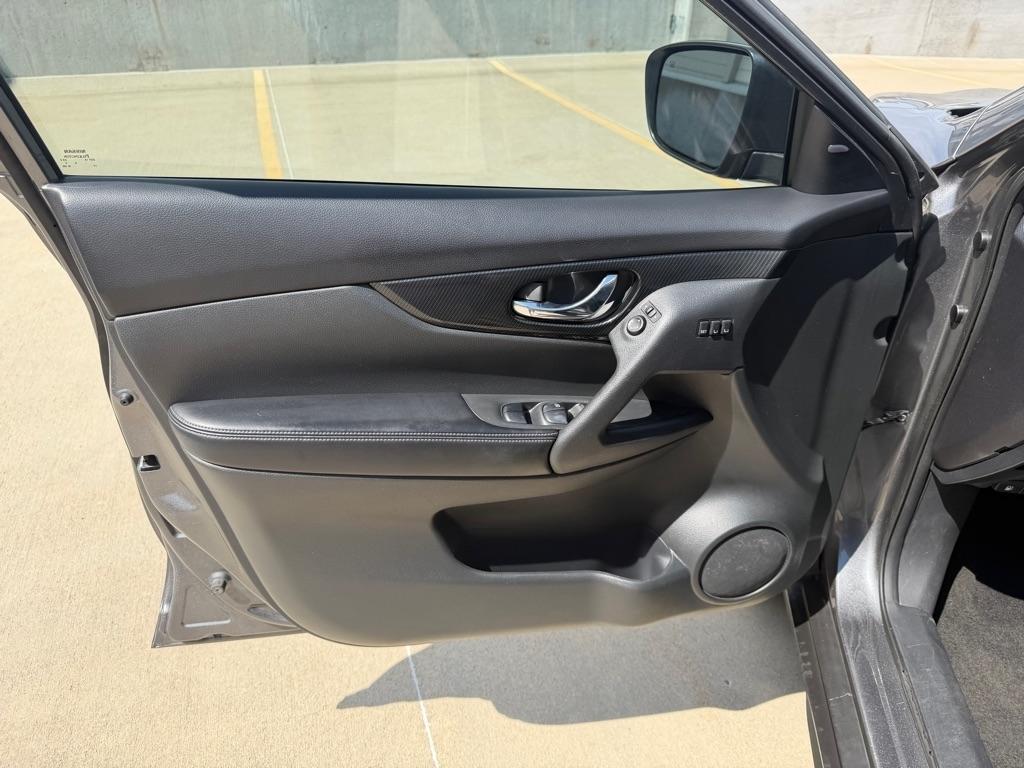Nissan Rogue SV AWD 2017
