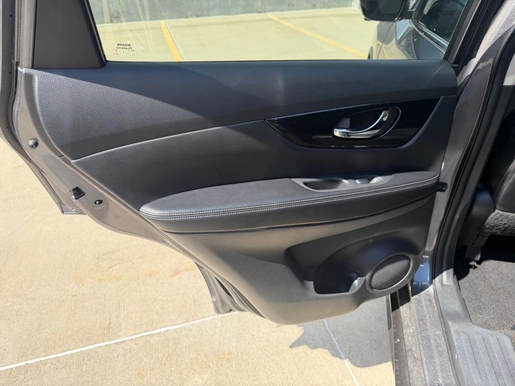Nissan Rogue SV AWD 2017