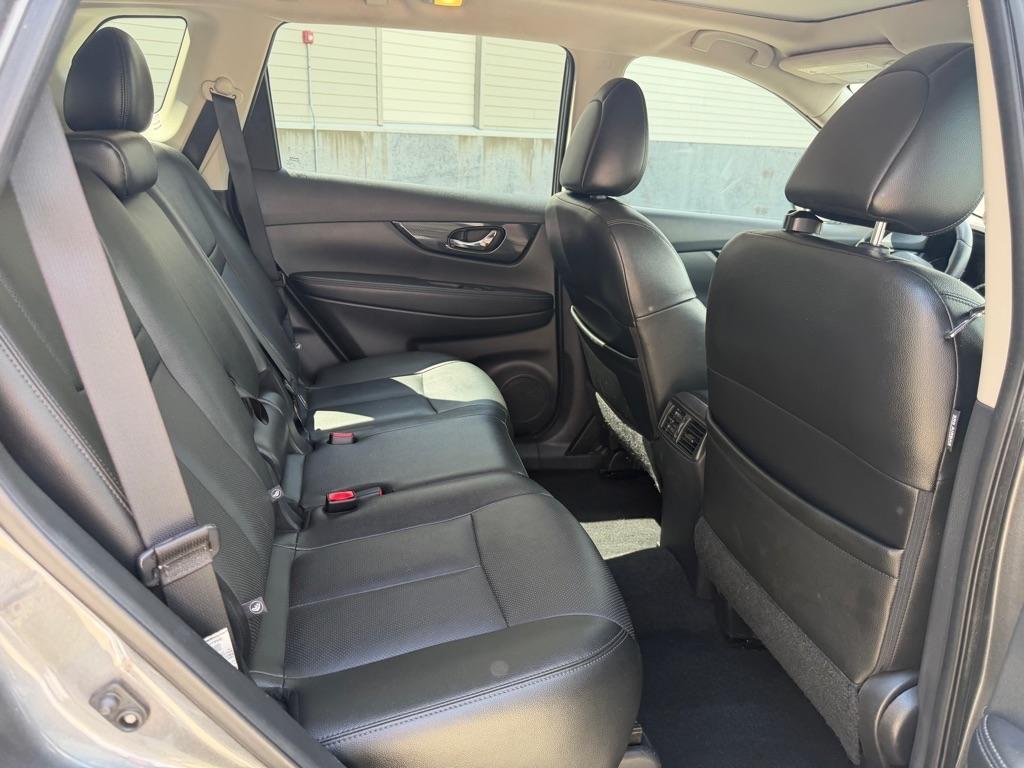 Nissan Rogue SV AWD 2017