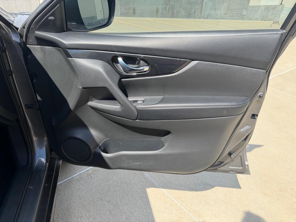 Nissan Rogue SV AWD 2017