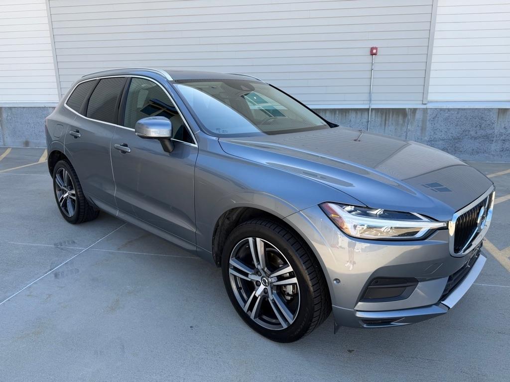2019 Volvo XC60 T5 Momentum AWD's photo