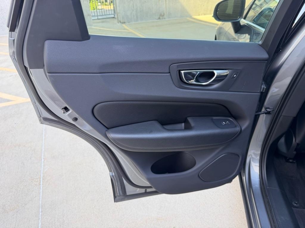 Volvo XC60 T5 Momentum AWD 2019
