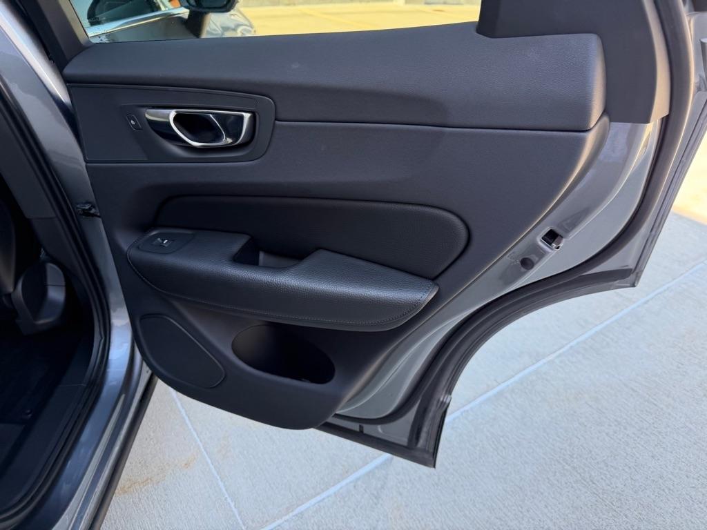 Volvo XC60 T5 Momentum AWD 2019