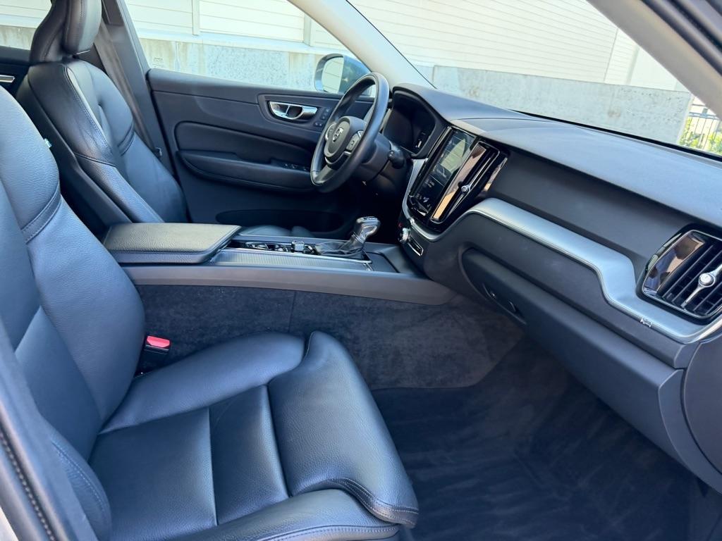 Volvo XC60 T5 Momentum AWD 2019