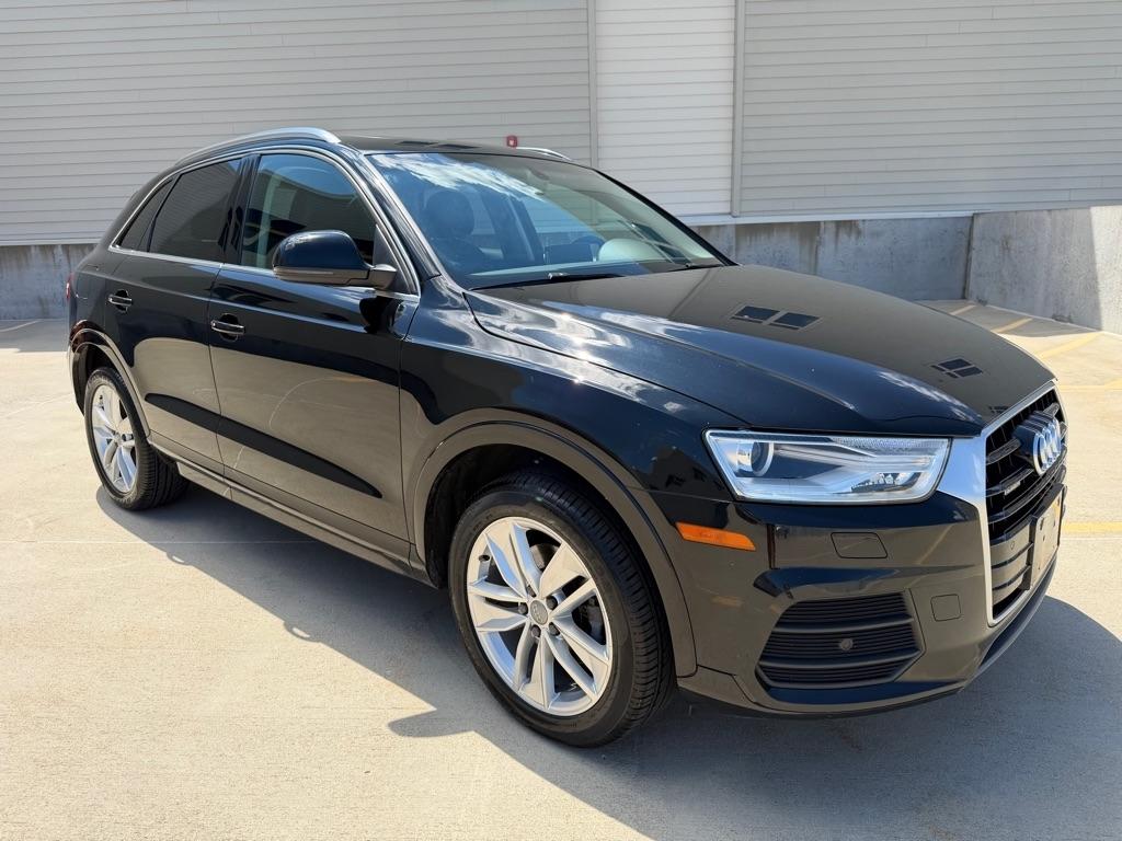 Audi Q3 2.0T quattro Premium Plus 2016