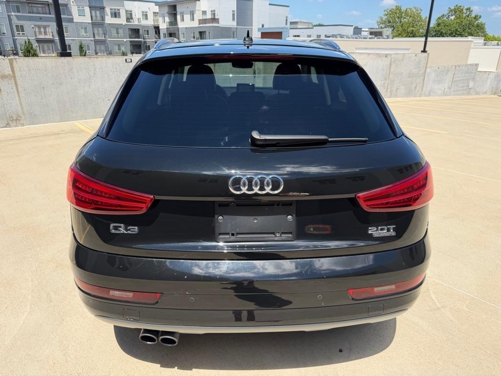 Audi Q3 2.0T quattro Premium Plus 2016